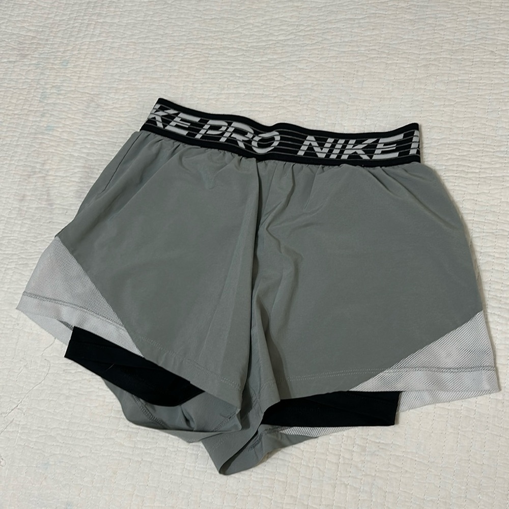Bundle - 3 shorts (NikePro, DSG) - size S